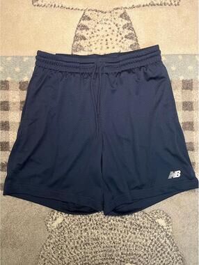 New Balance Shorts Men’s Medium NWT Black Mesh Athletic Gym Running Shorts
